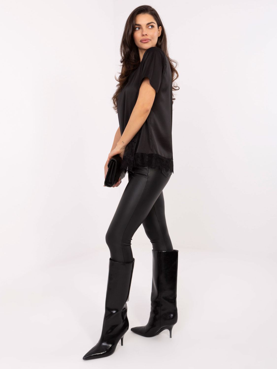 Bluză elegantă neagră cu dantelă