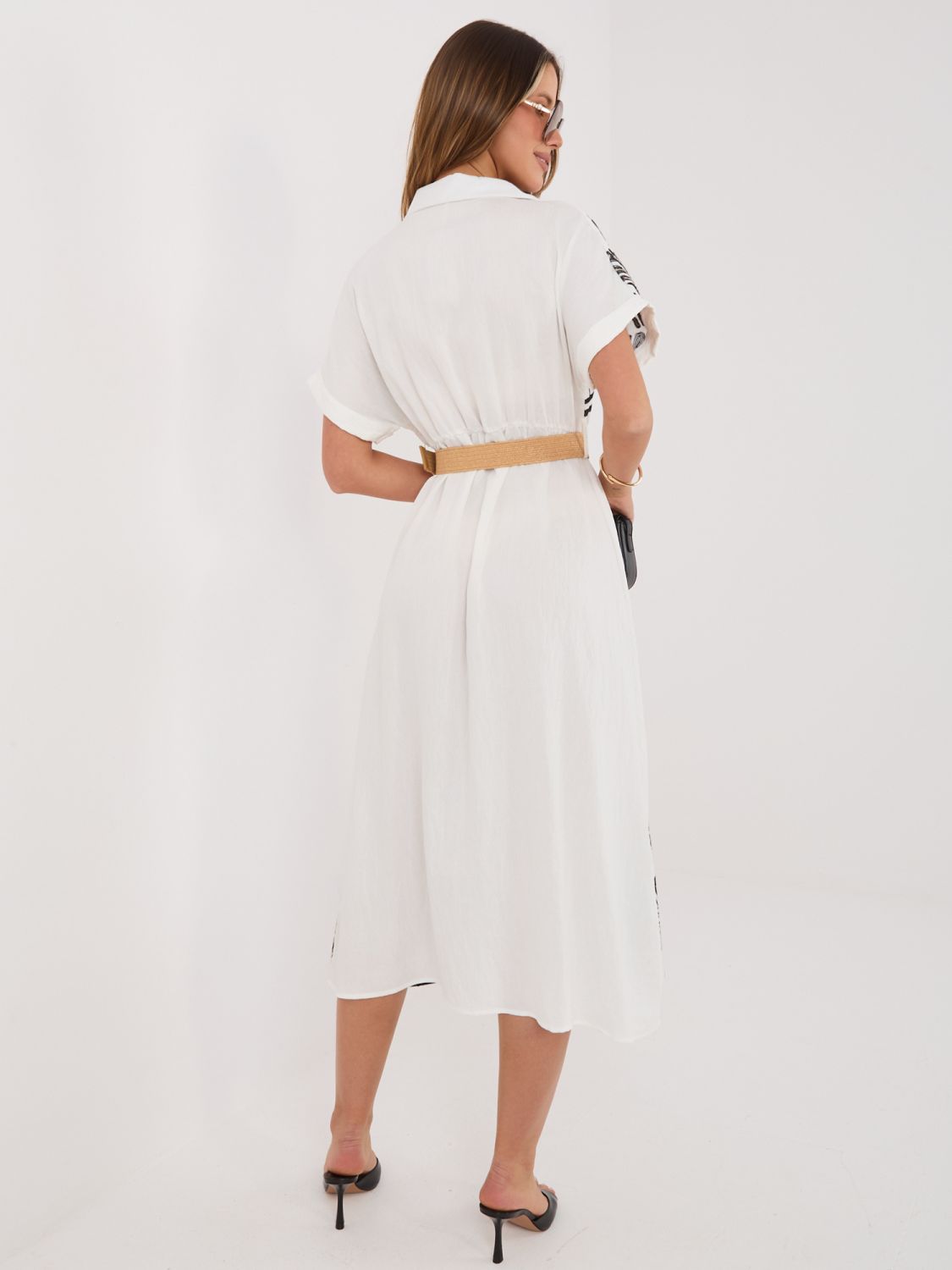 Rochie midi cămașă alb-negru cu broderie și curea