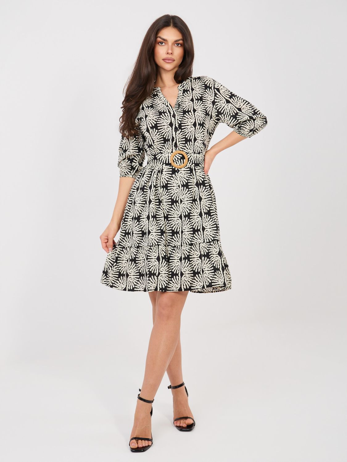 Rochie neagră cu curea și volan