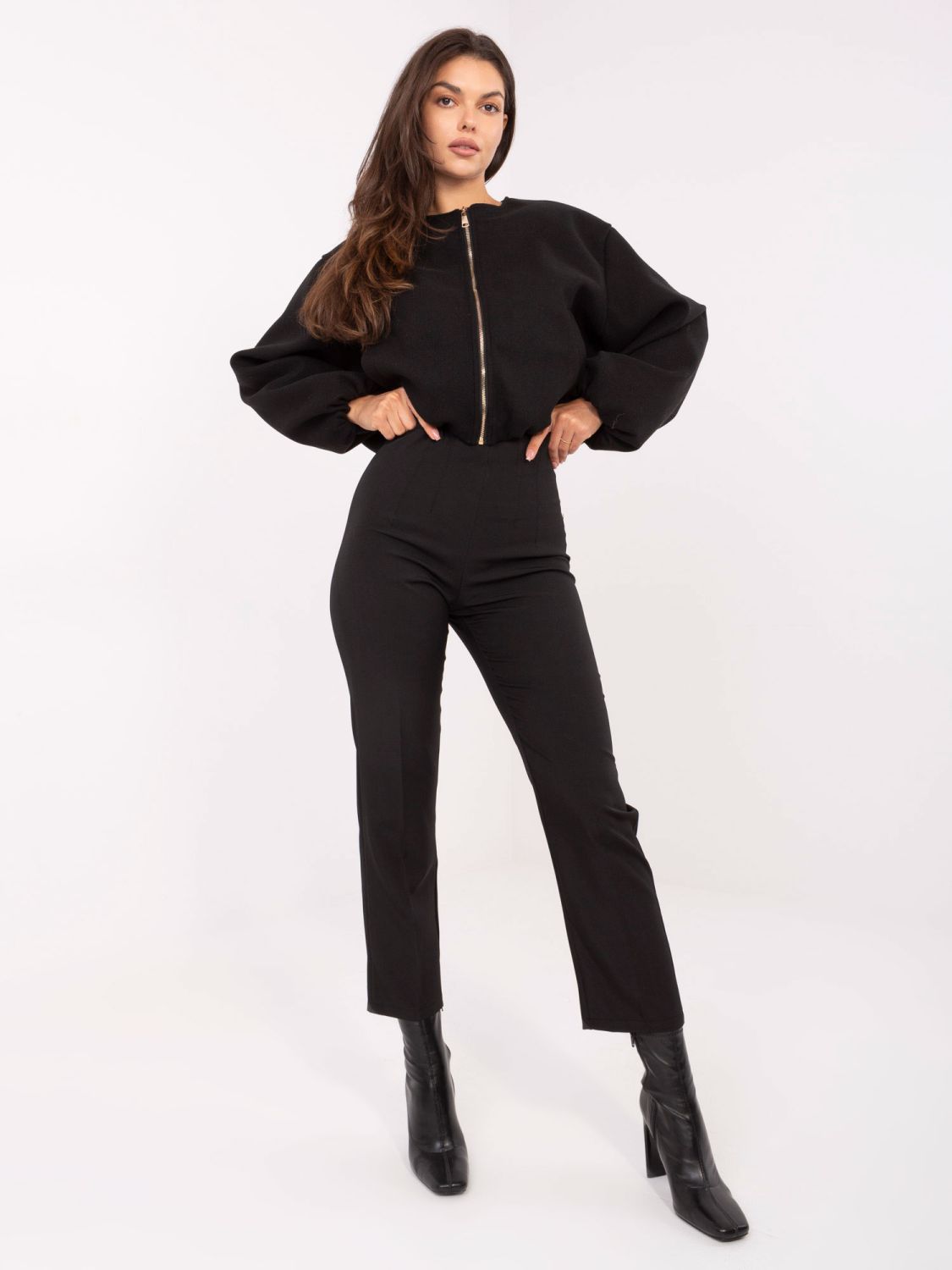 Pantaloni negri eleganți