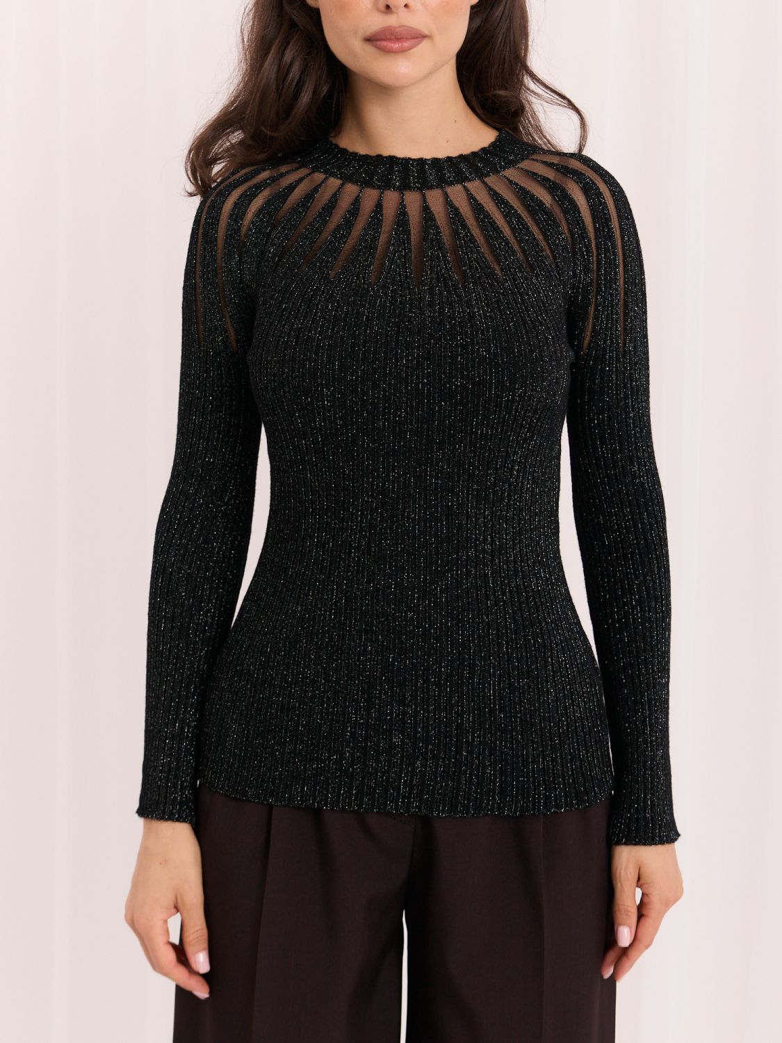 Pulover elegant negru cu decolteu rotund