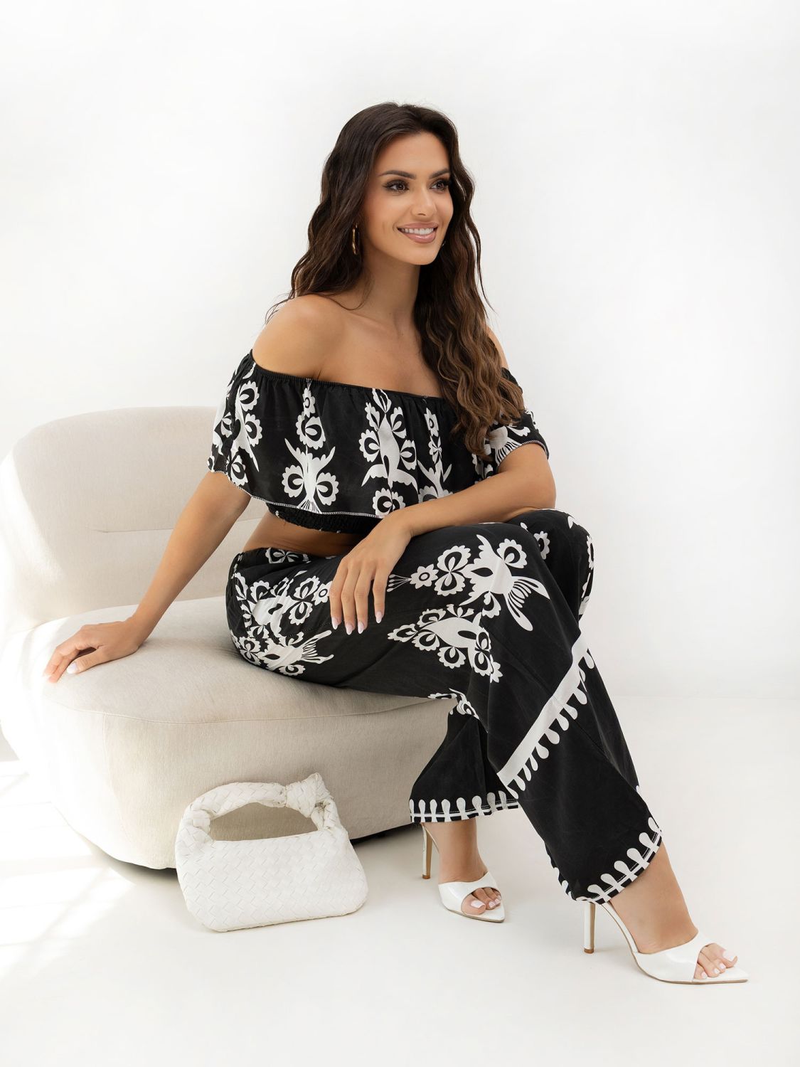 Set boho negru cu bluză și pantaloni