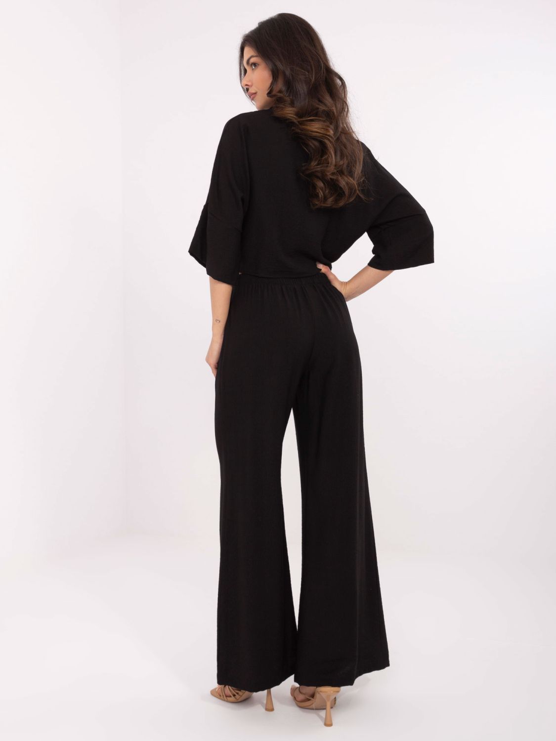 Compleu elegant cu mâneci 3/4