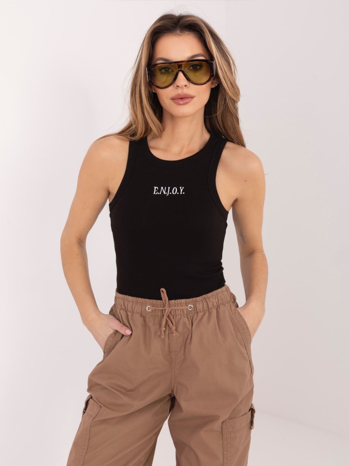 Top negru din bumbac cu broderie și inscripție