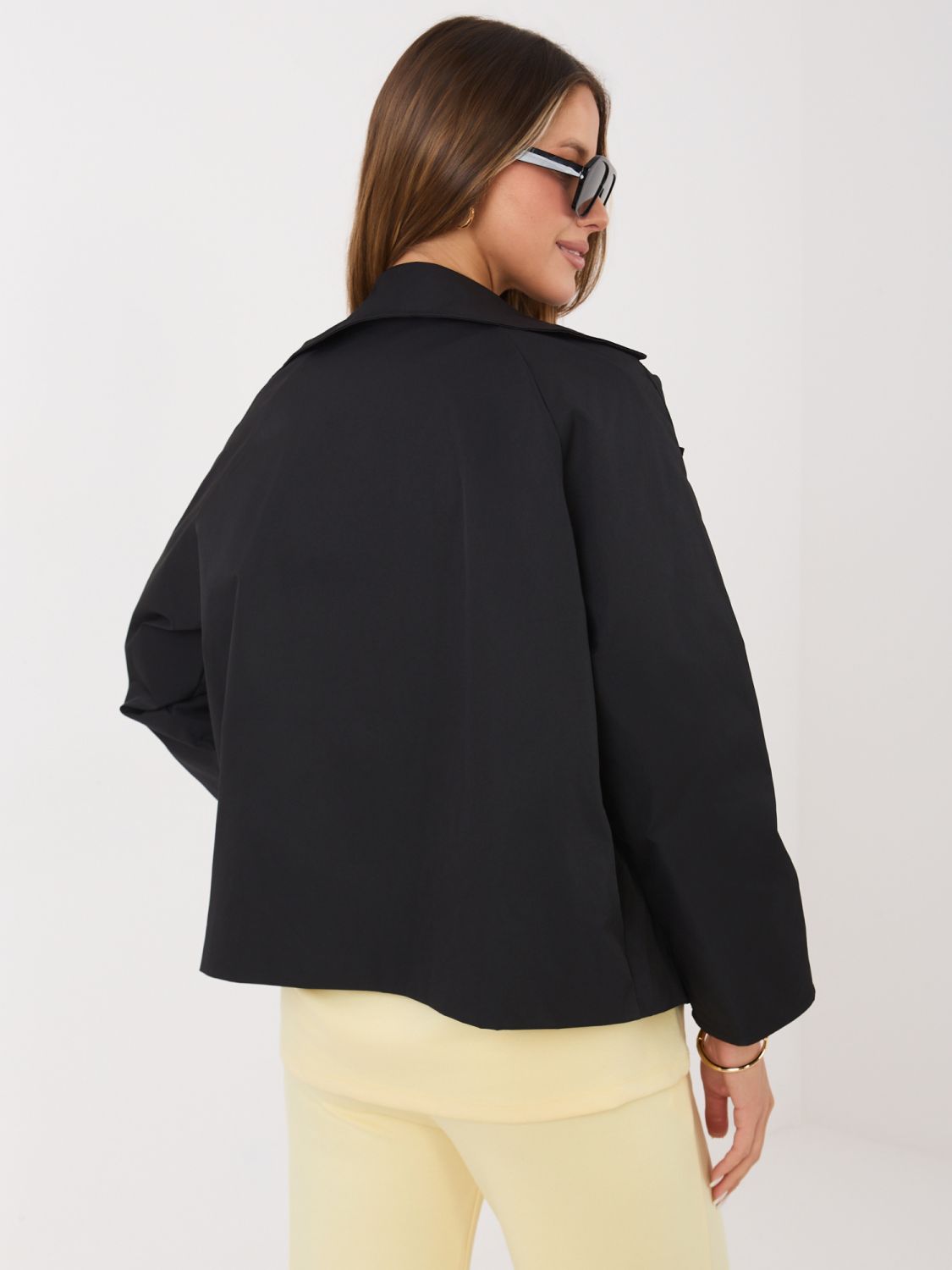 Palton scurt de tranziție cu mâneci 3/4, negru