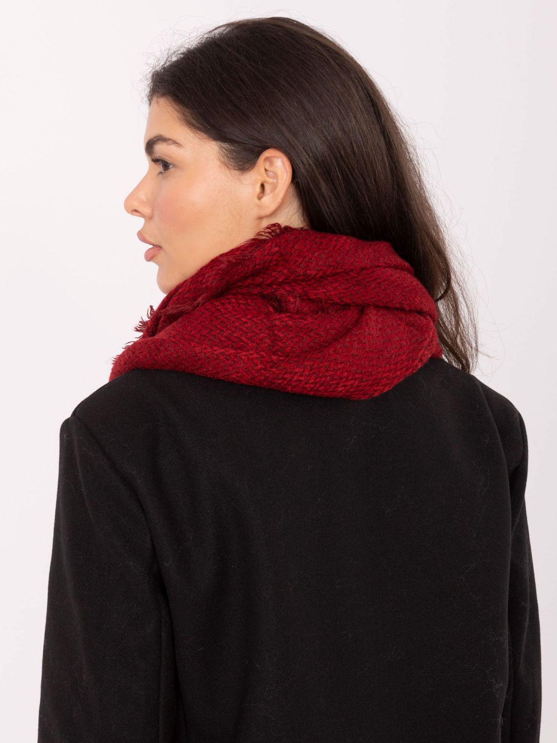 Eșarfă roșie cu model herringbone și franjuri