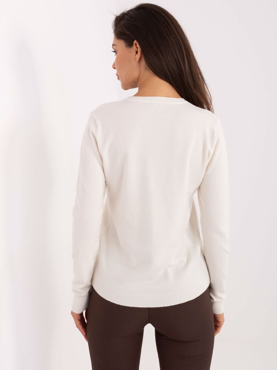 Pulover elegant ecru cu decolteu în V