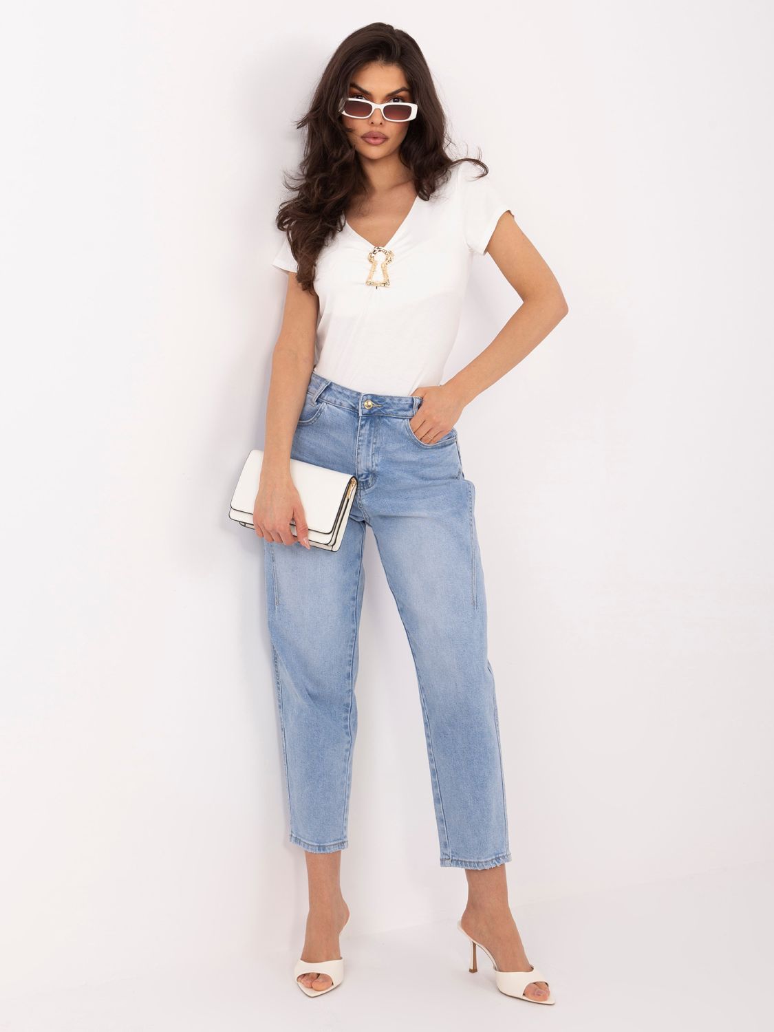 Bluză elegantă ecru cu decolteu în V