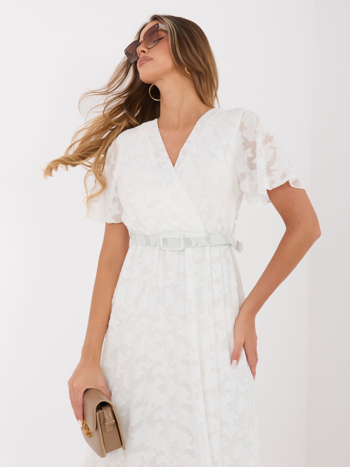 Rochie midi ecru evazată cu curea