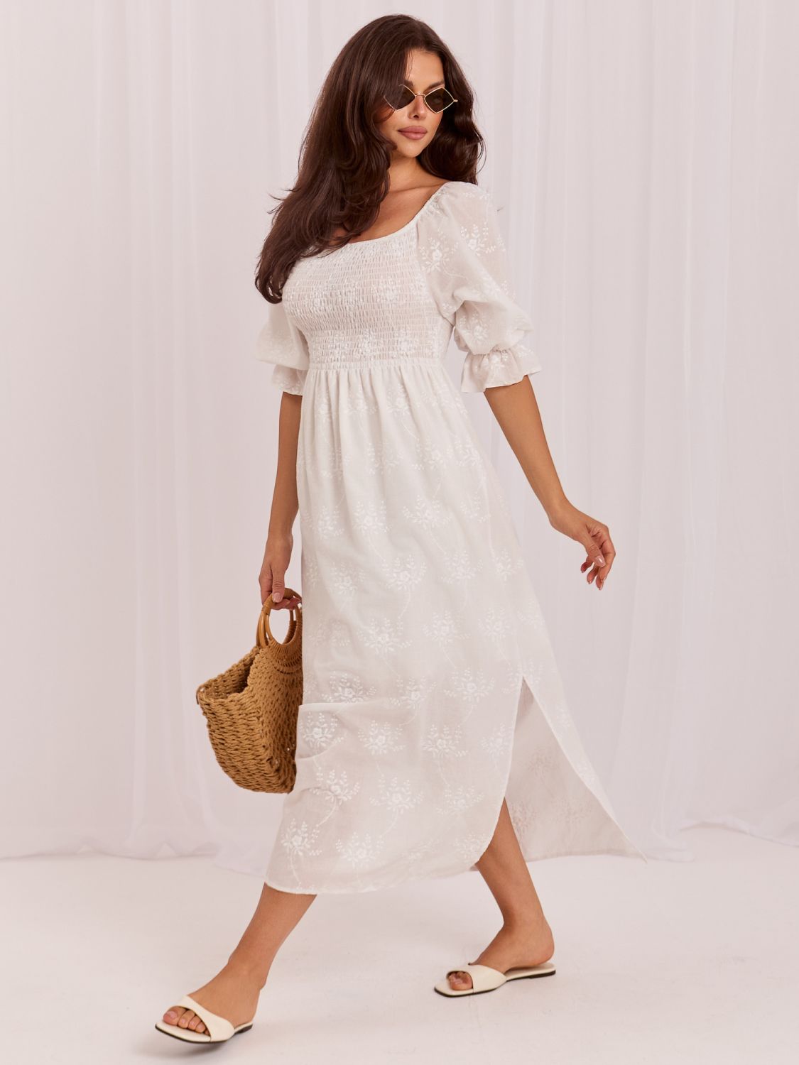 Rochie midi din bumbac cu broderie și mâneci 3/4