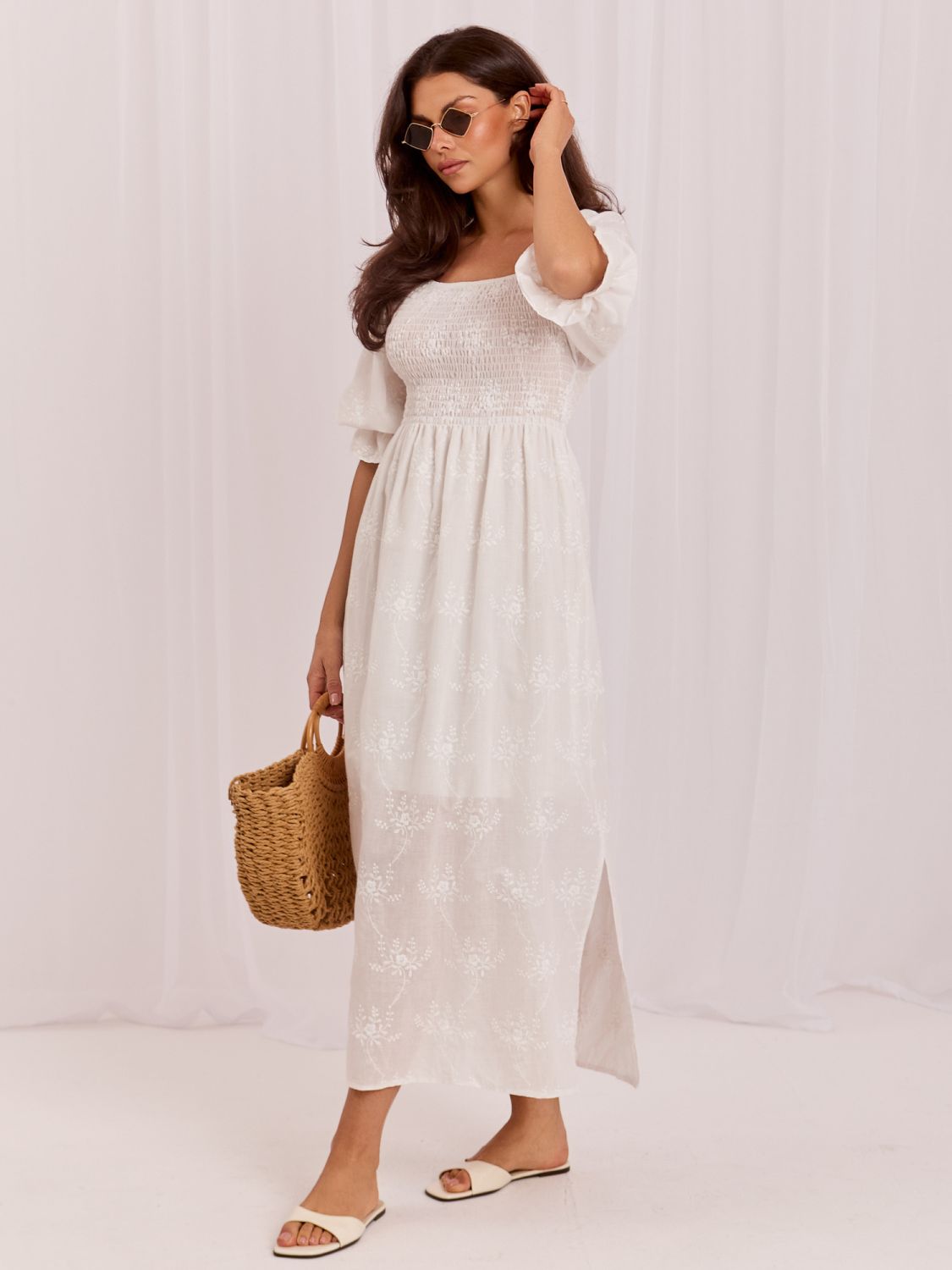 Rochie midi din bumbac cu broderie și mâneci 3/4