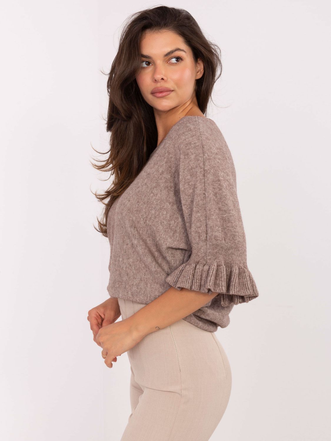 Pulover elegant bej cu mâneci 3/4