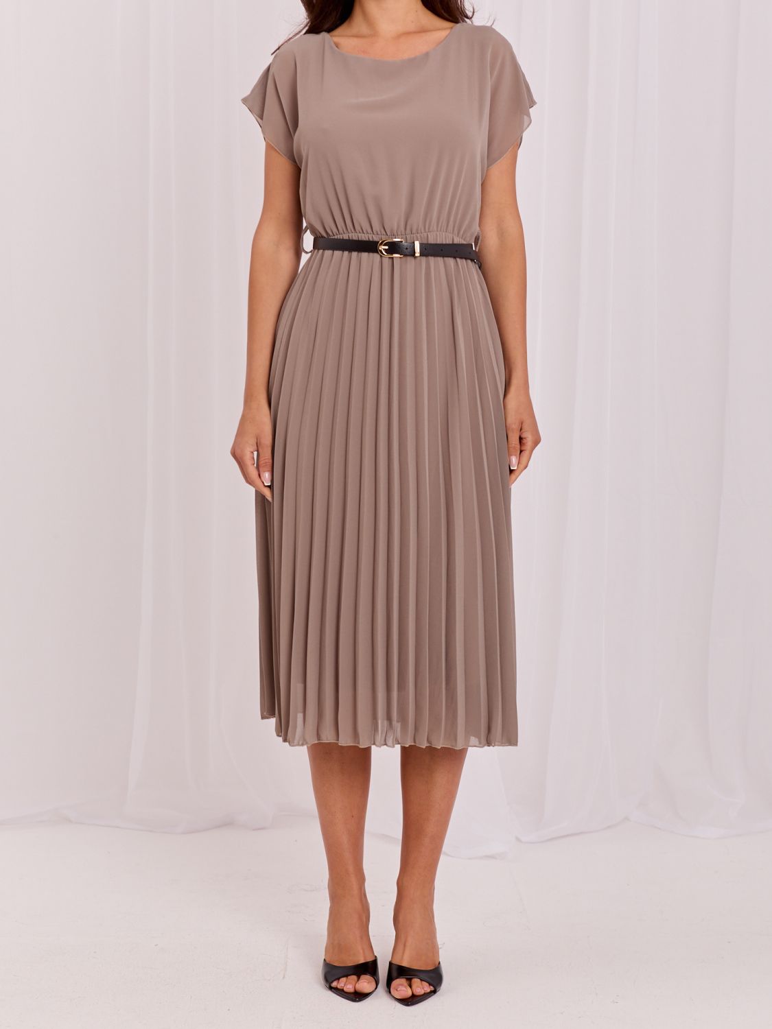Rochie midi bej plisată cu curea