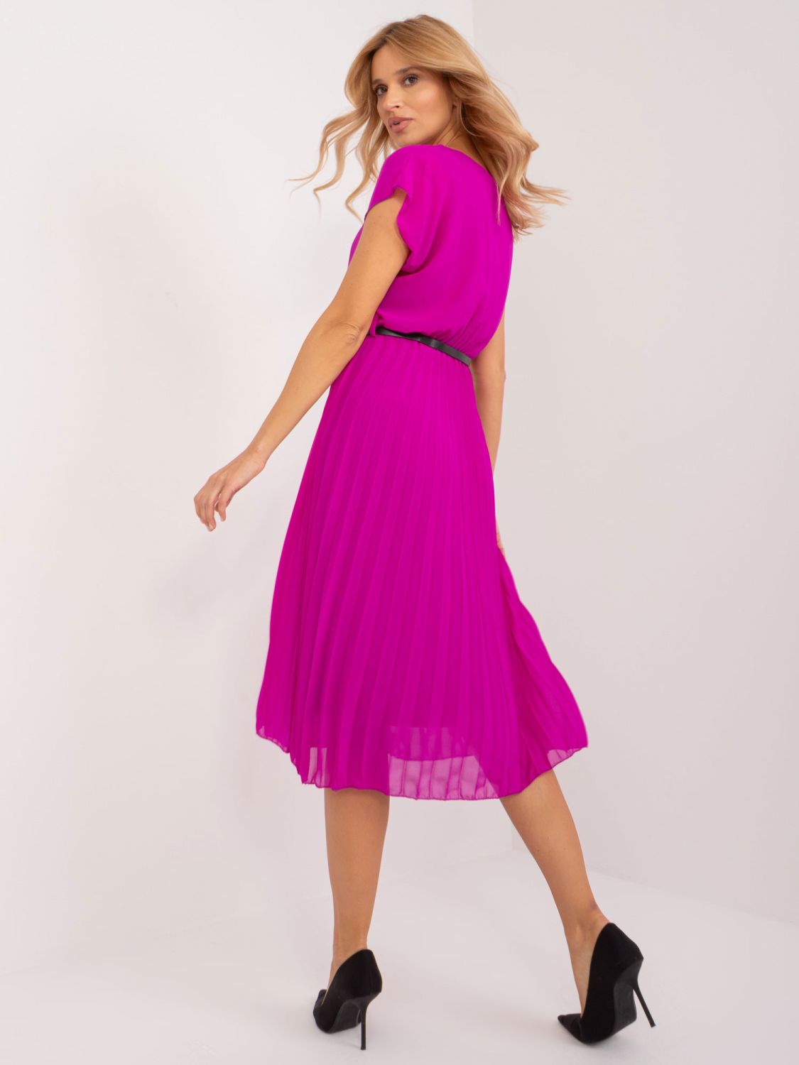 Rochie midi plisată mov cu curea