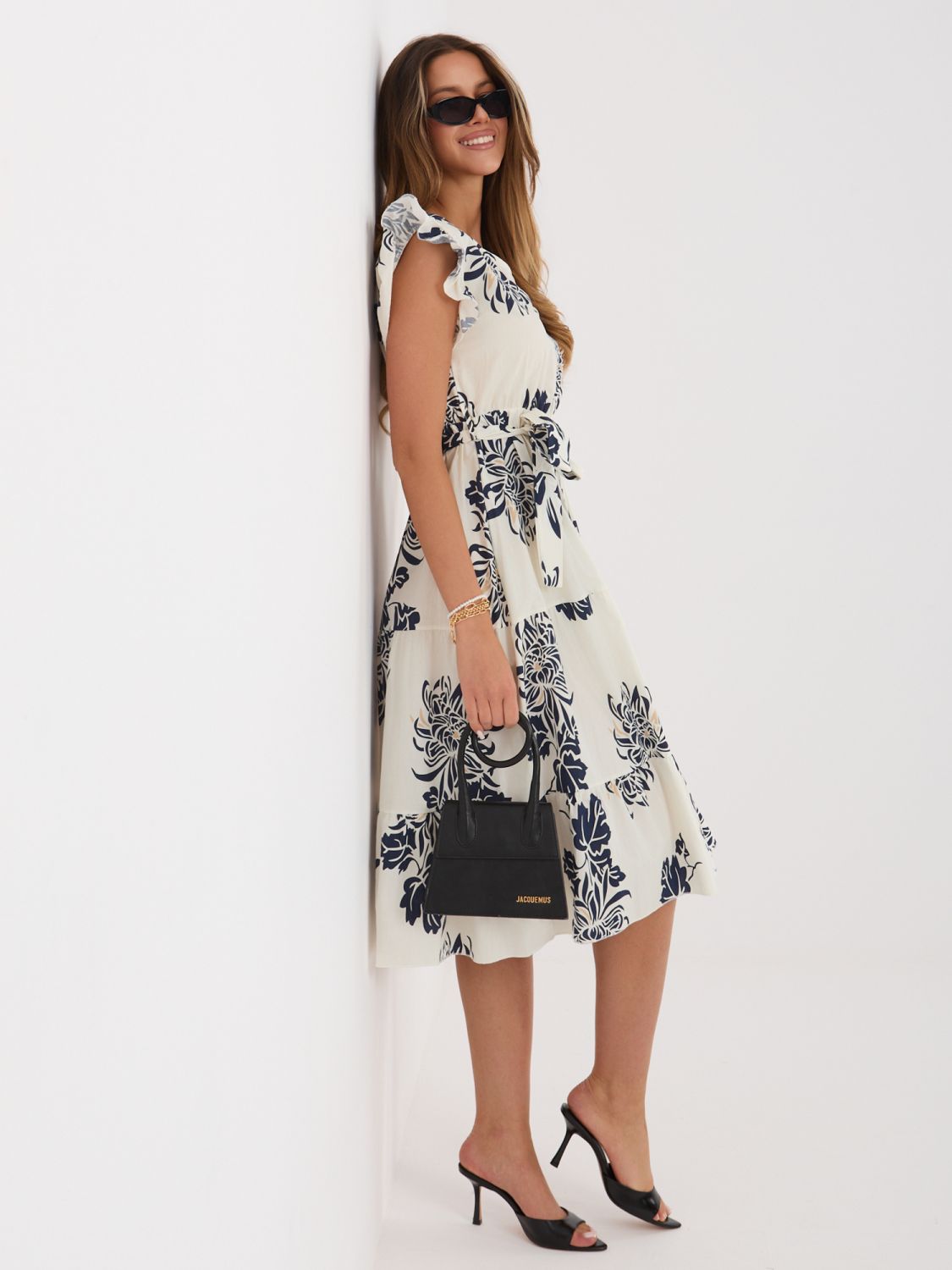 Rochie midi bleumarin cu imprimeu și curea