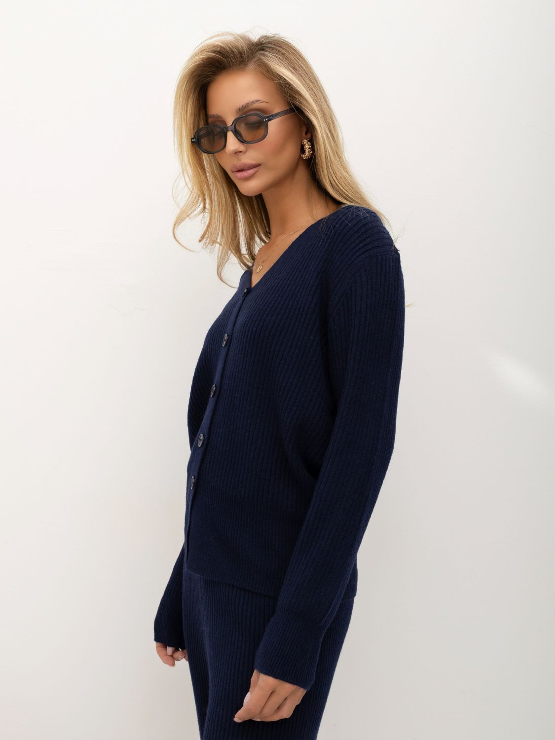 Set albastru cu cardigan și pantaloni largi