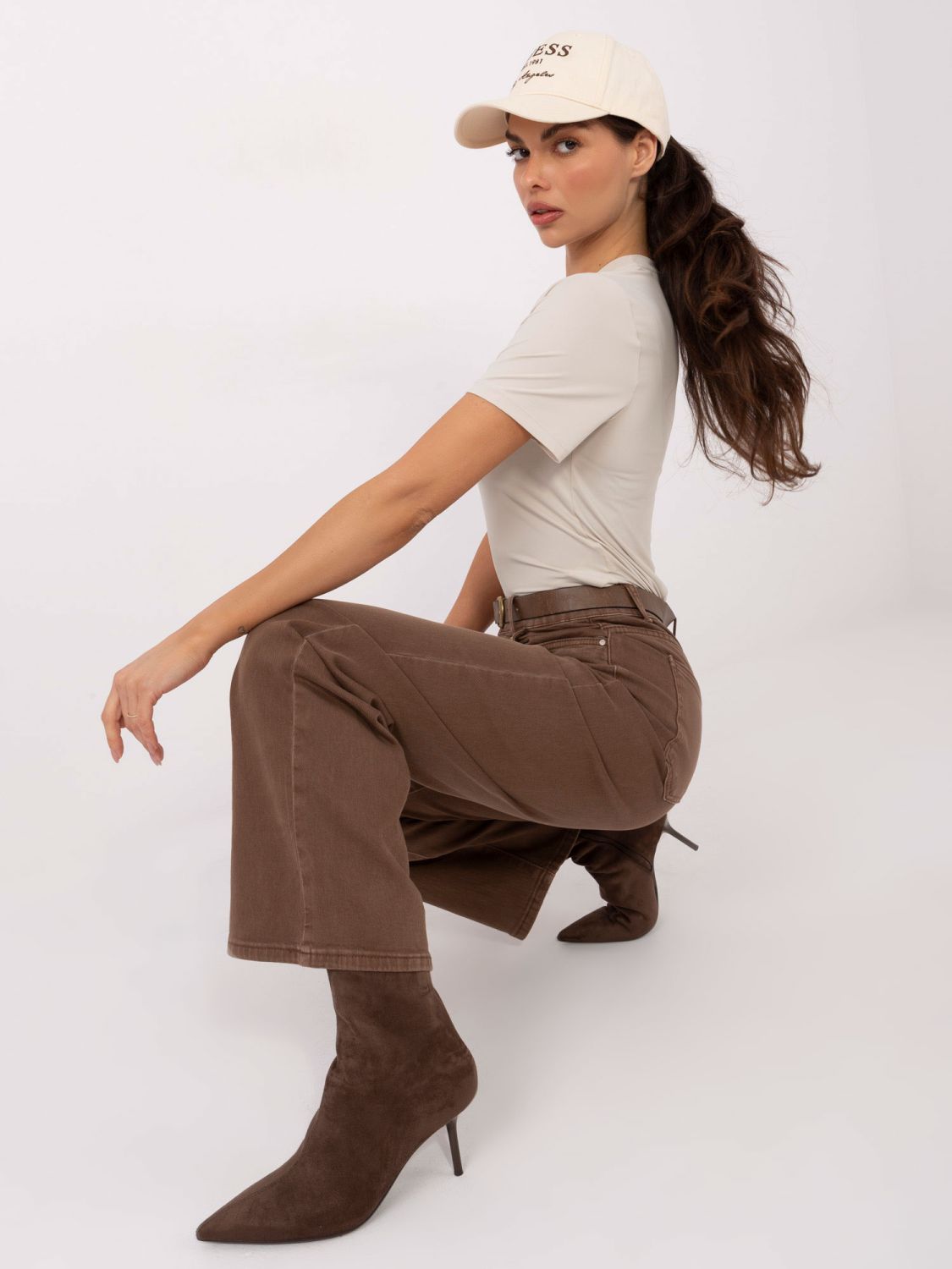 Bluză bej simplă cu mânecă scurtă