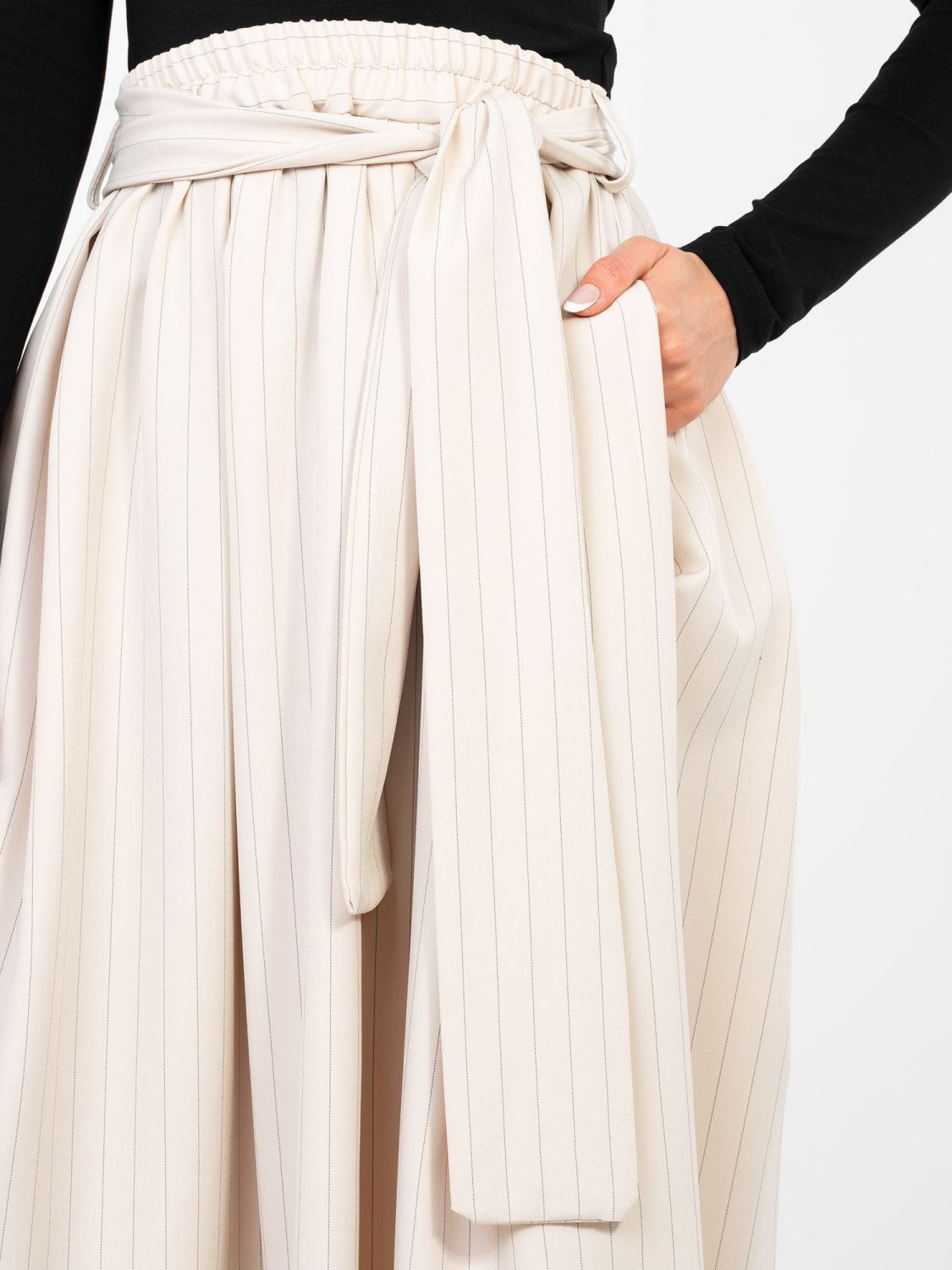 Fustă midi elegantă bej cu dungi și curea