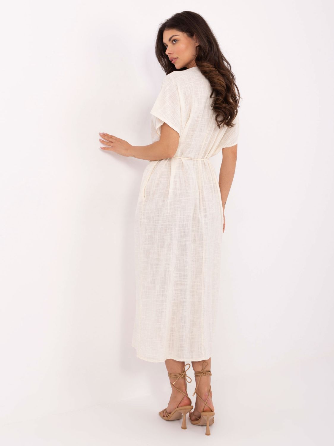 Rochie de vară oversize bej cu curea și buzunare