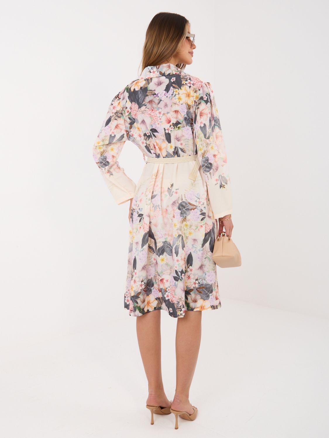 Rochie bej evazată cu imprimeu floral