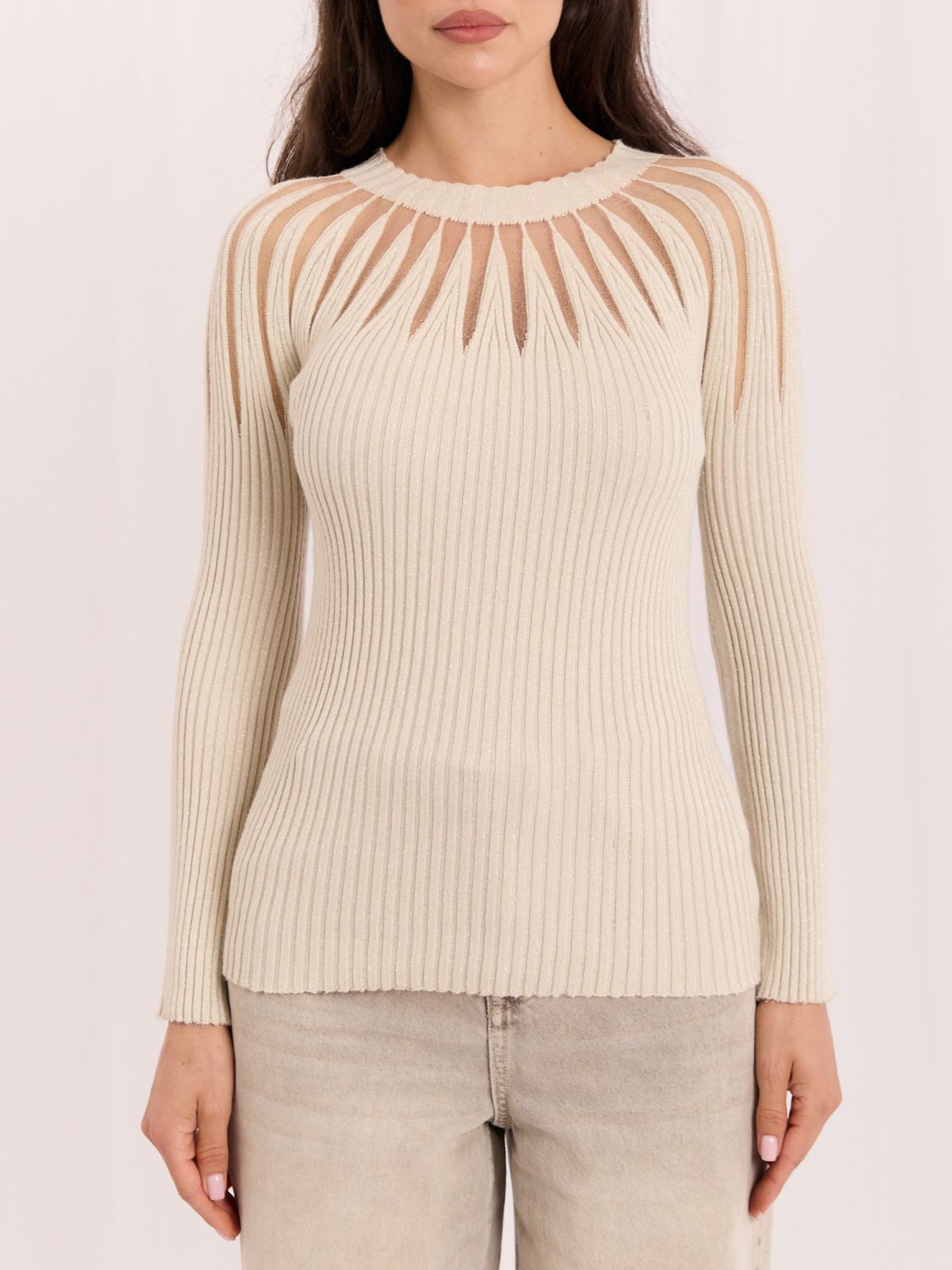 Pulover elegant bej cu decolteu rotund