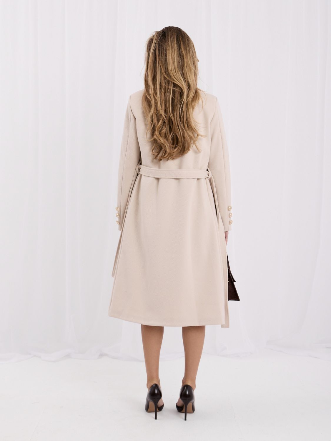 Palton elegant bej deschis cu curea
