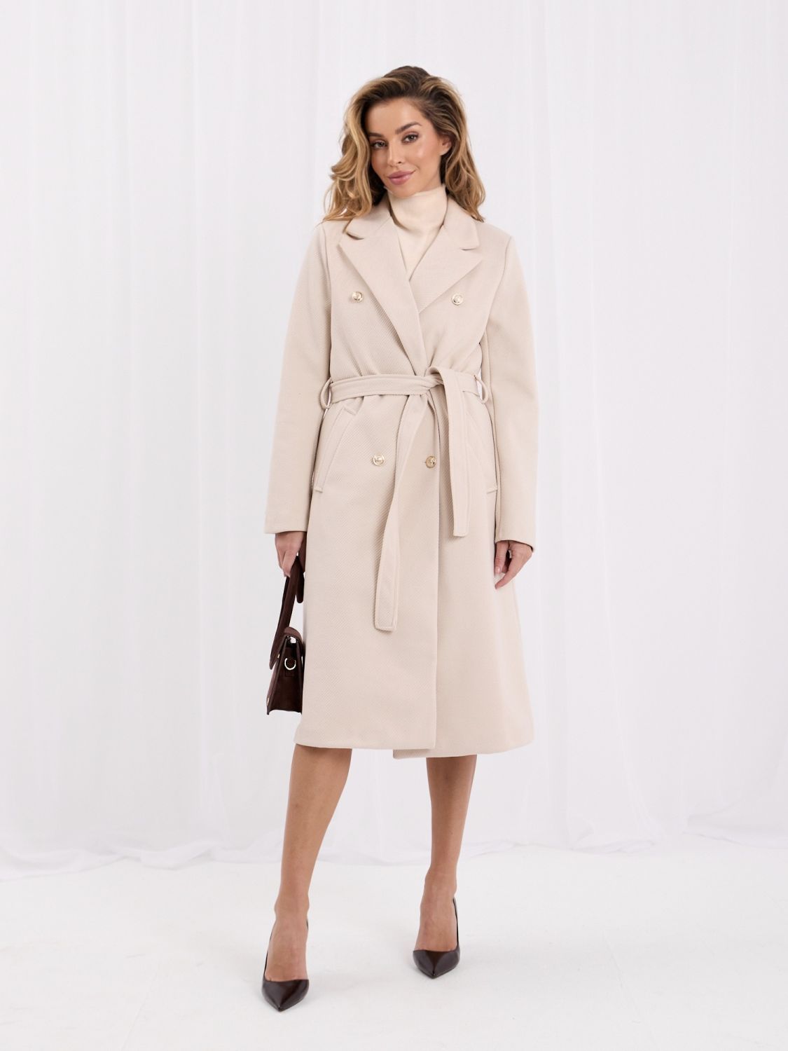 Palton elegant bej deschis cu curea