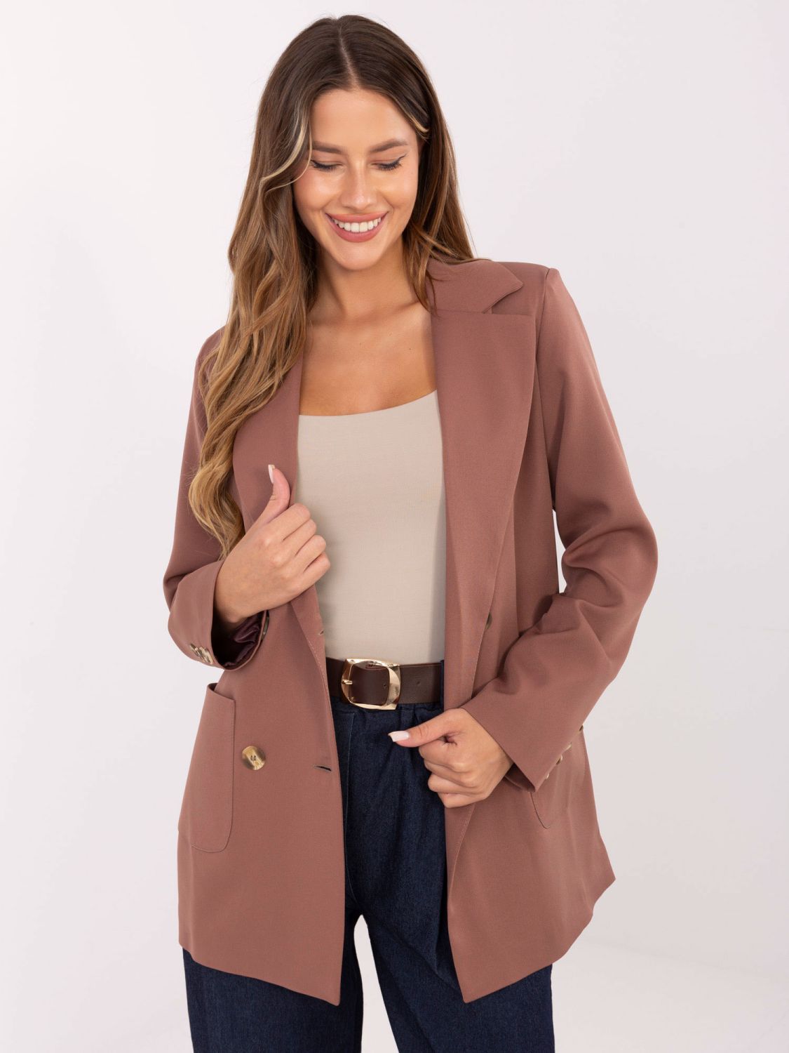 Sacou elegant bej cu căptușeală și buzunare