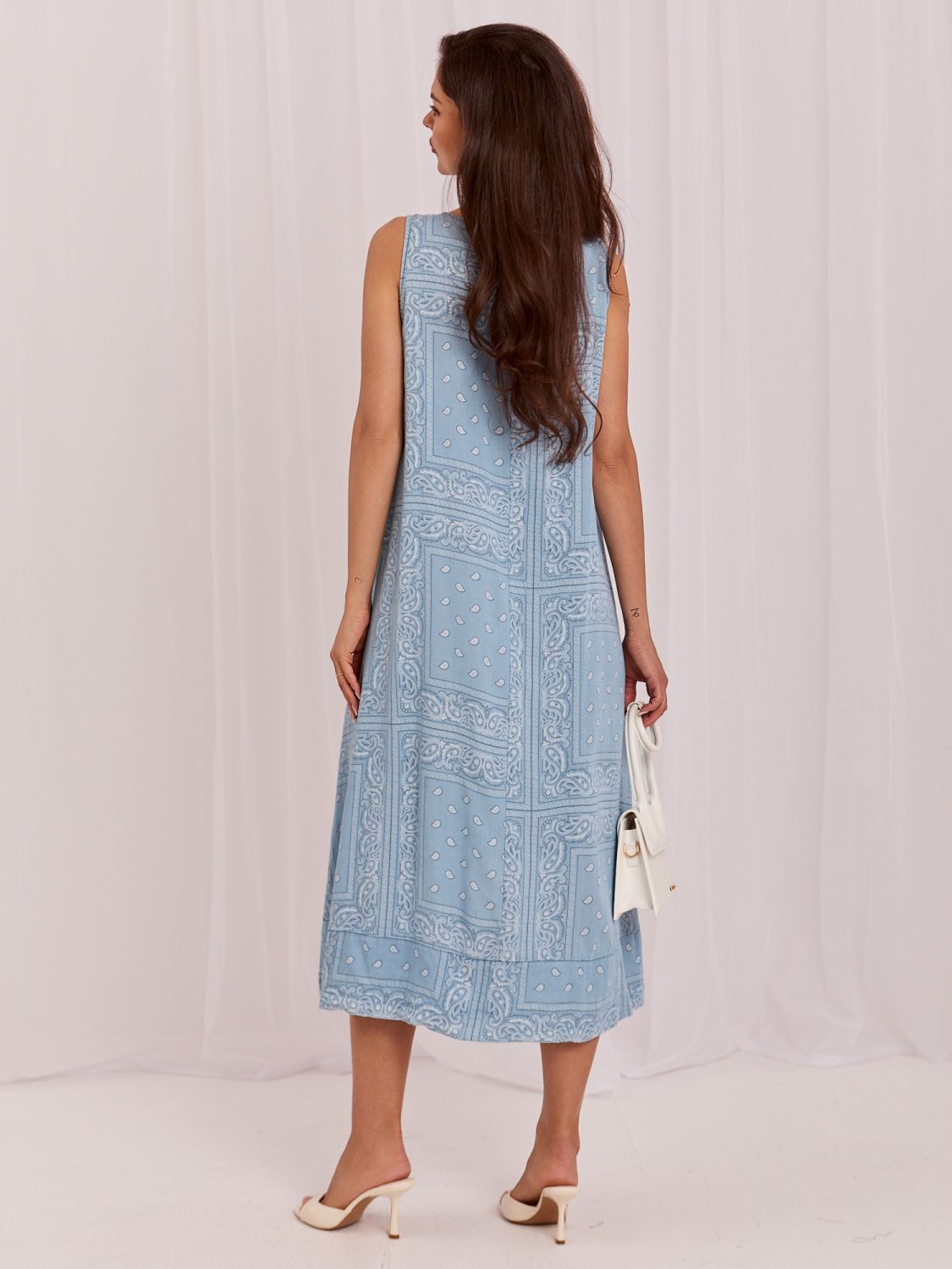 Rochie midi de vară asimetrică cu imprimeu și buzunare