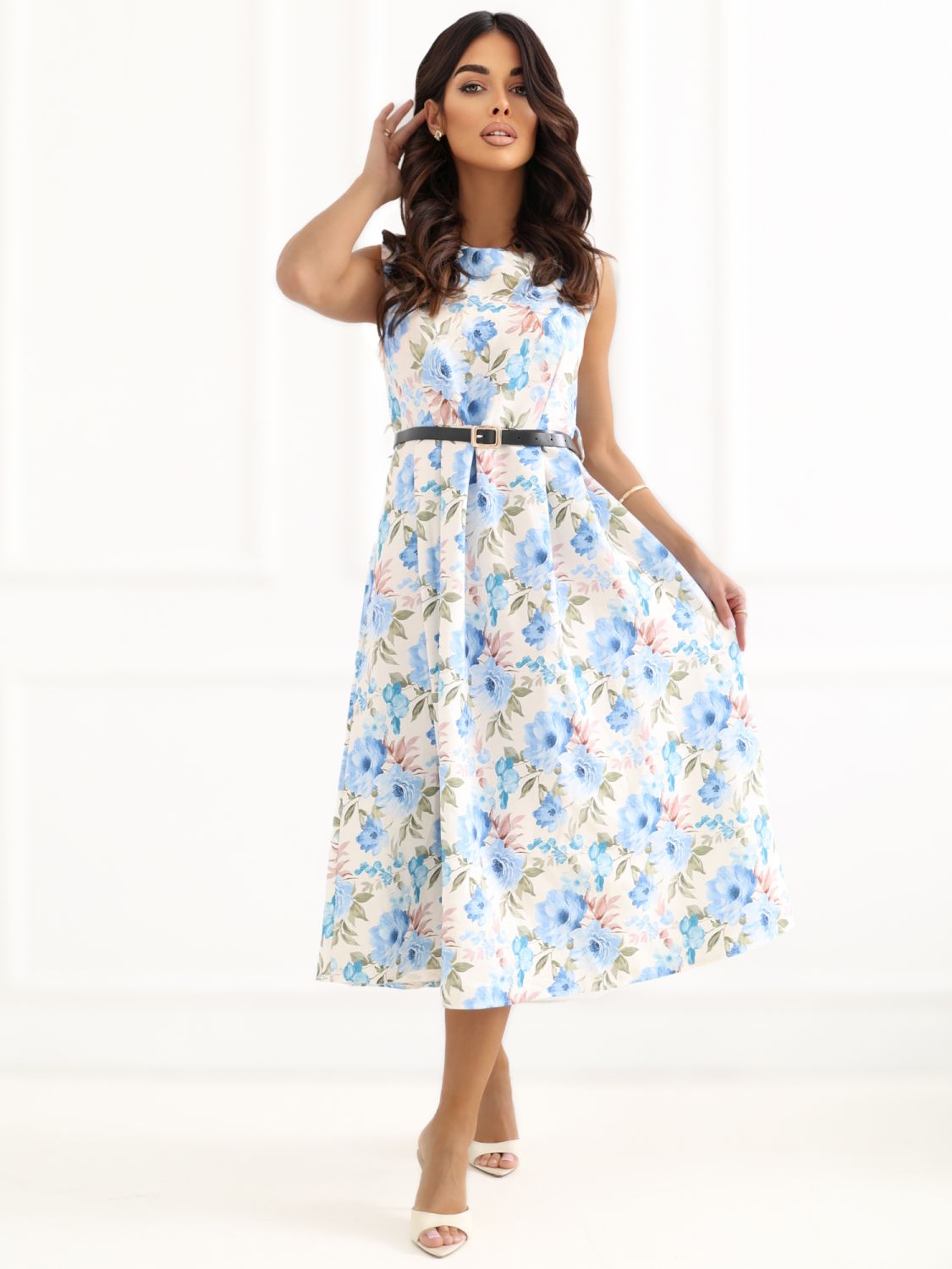 Rochie midi evazată albastru deschis cu curea