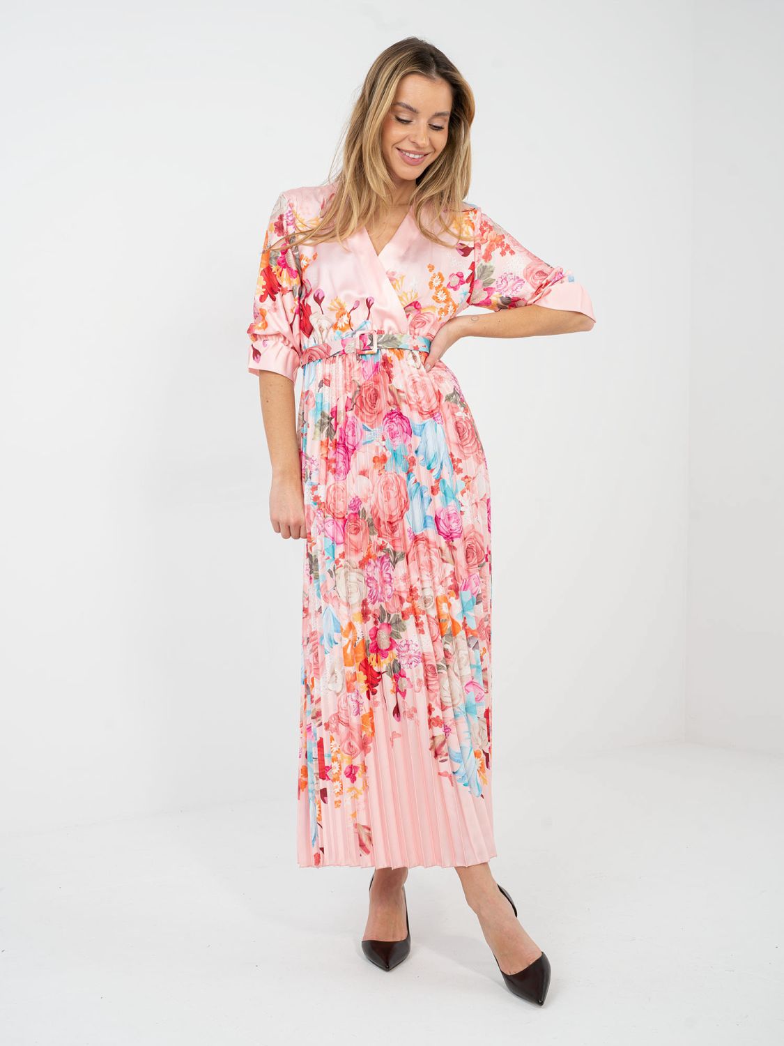 Rochie maxi evazată cu imprimeu floral și curea, roz