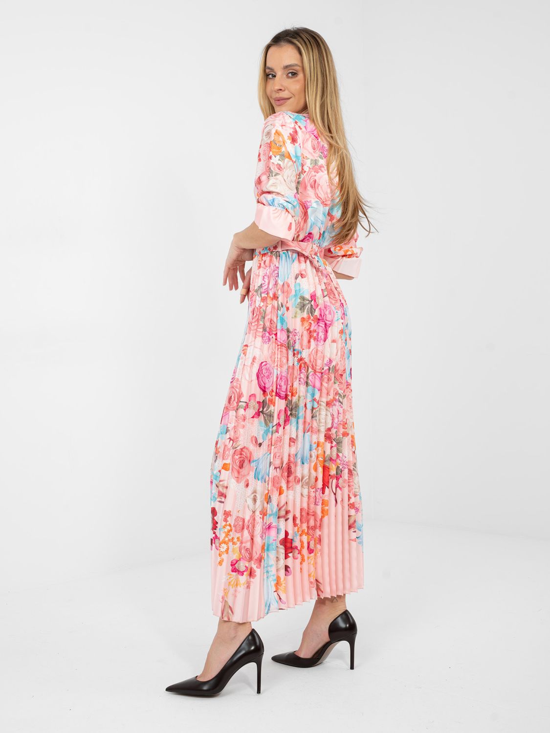 Rochie maxi evazată cu imprimeu floral și curea, roz