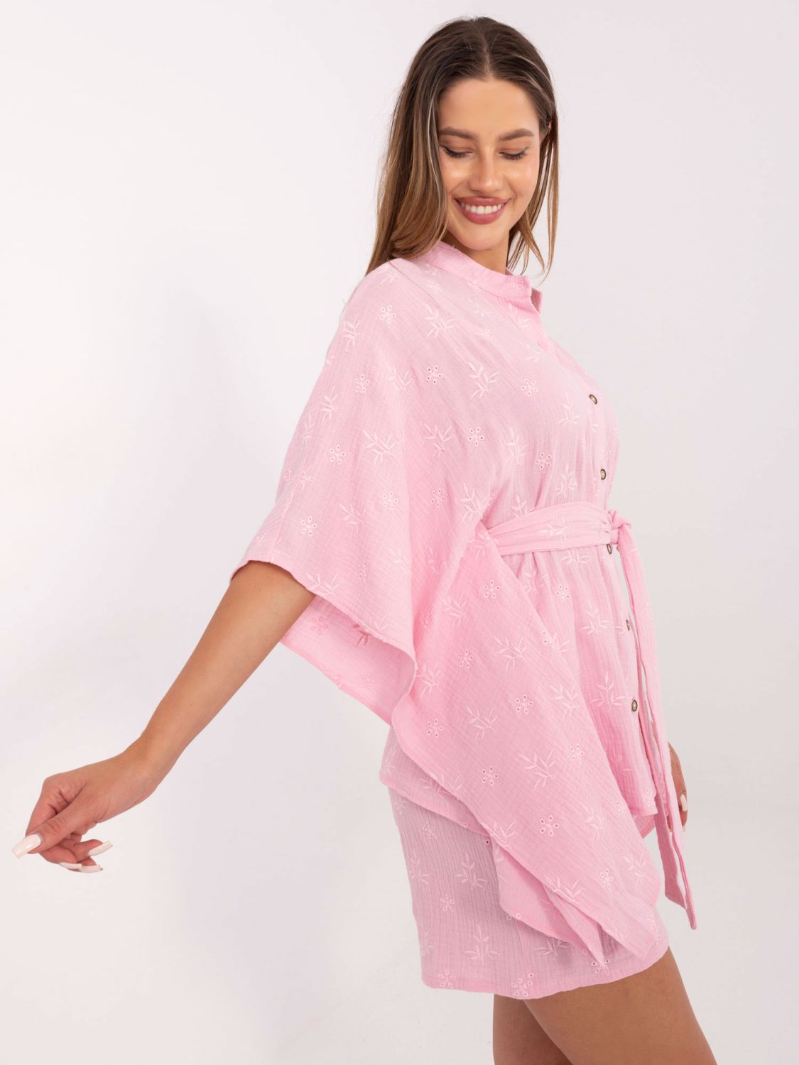 Compleu elegant în roz deschis