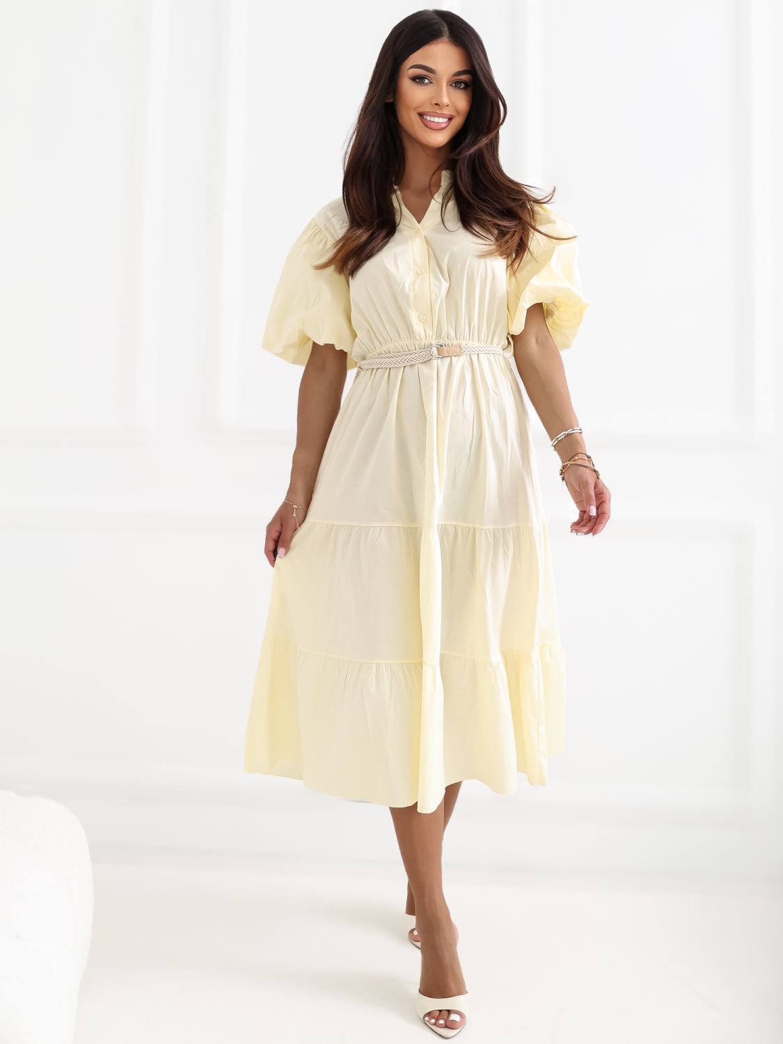 Rochie midi galbenă evazată cu curea