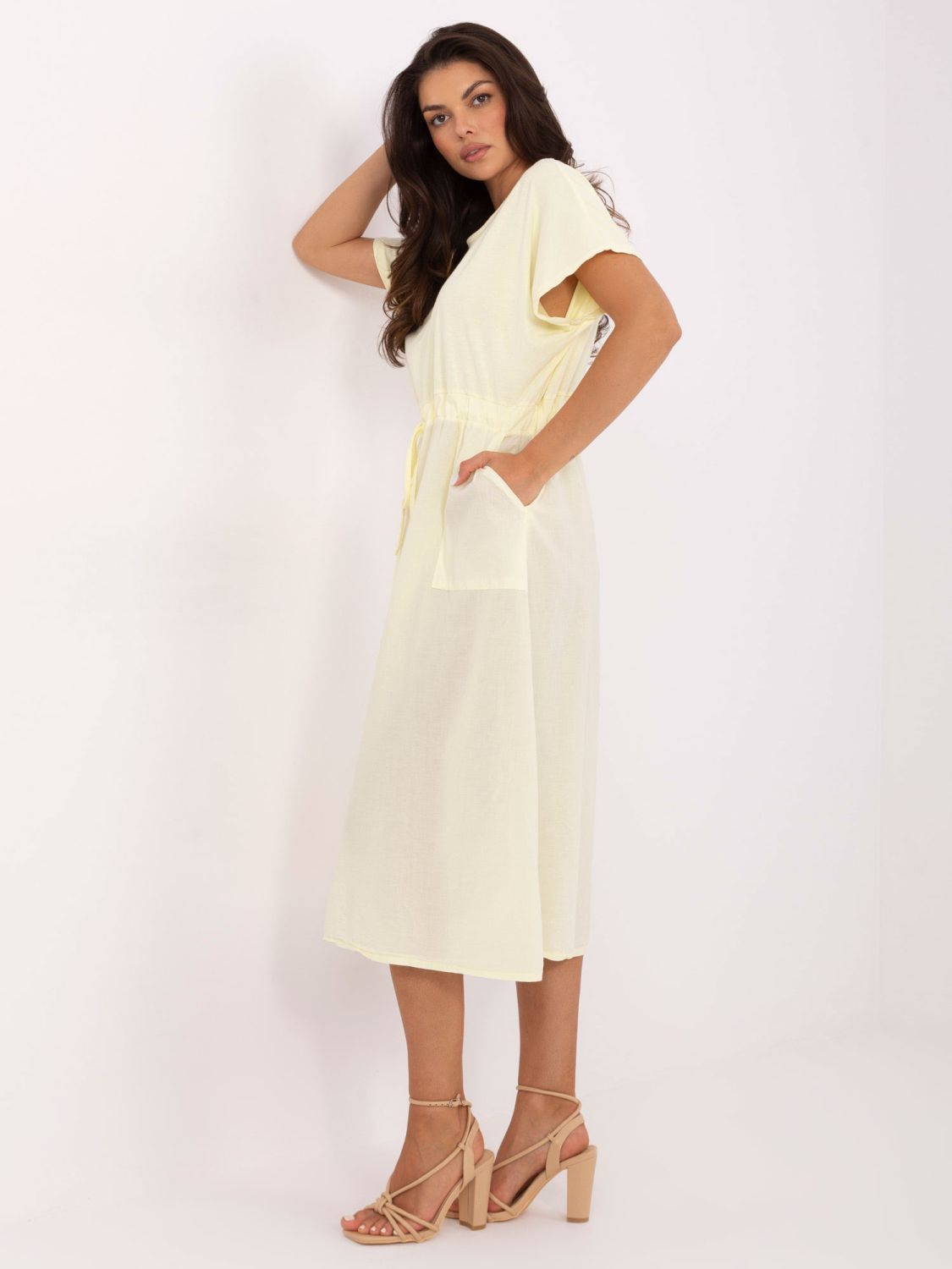 Rochie de vară evazată în galben deschis