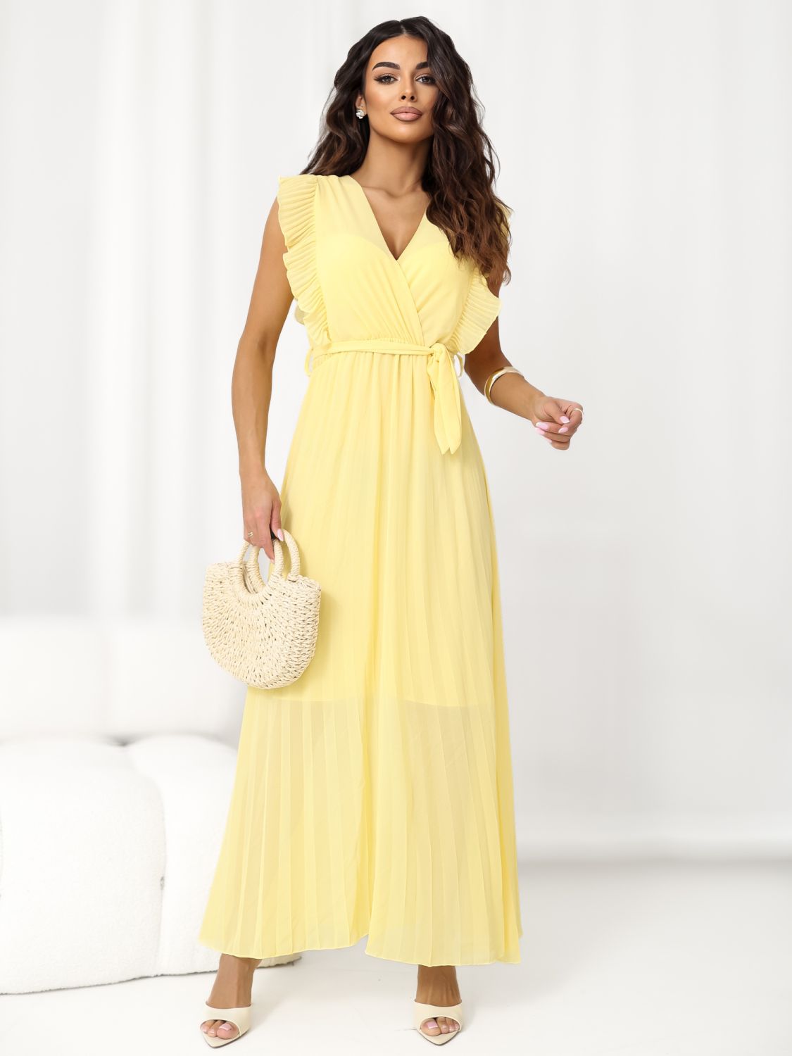 Rochie midi galbenă evazată cu curea