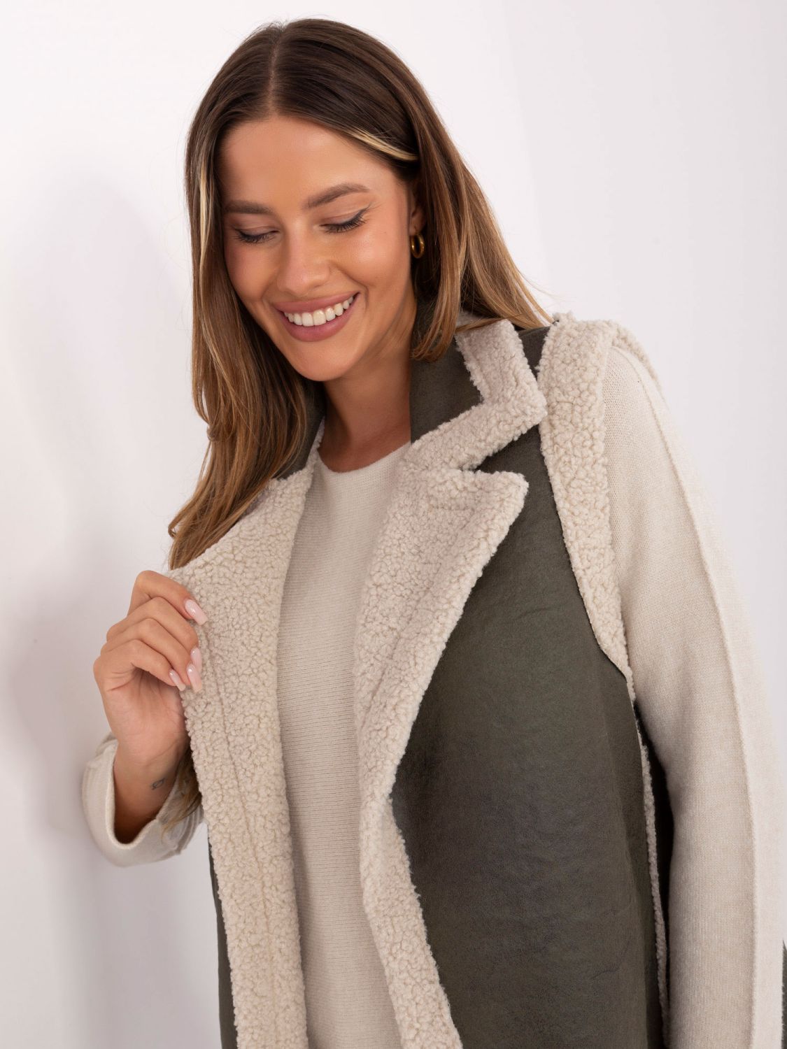 Vesta khaki elegantă fără mâneci