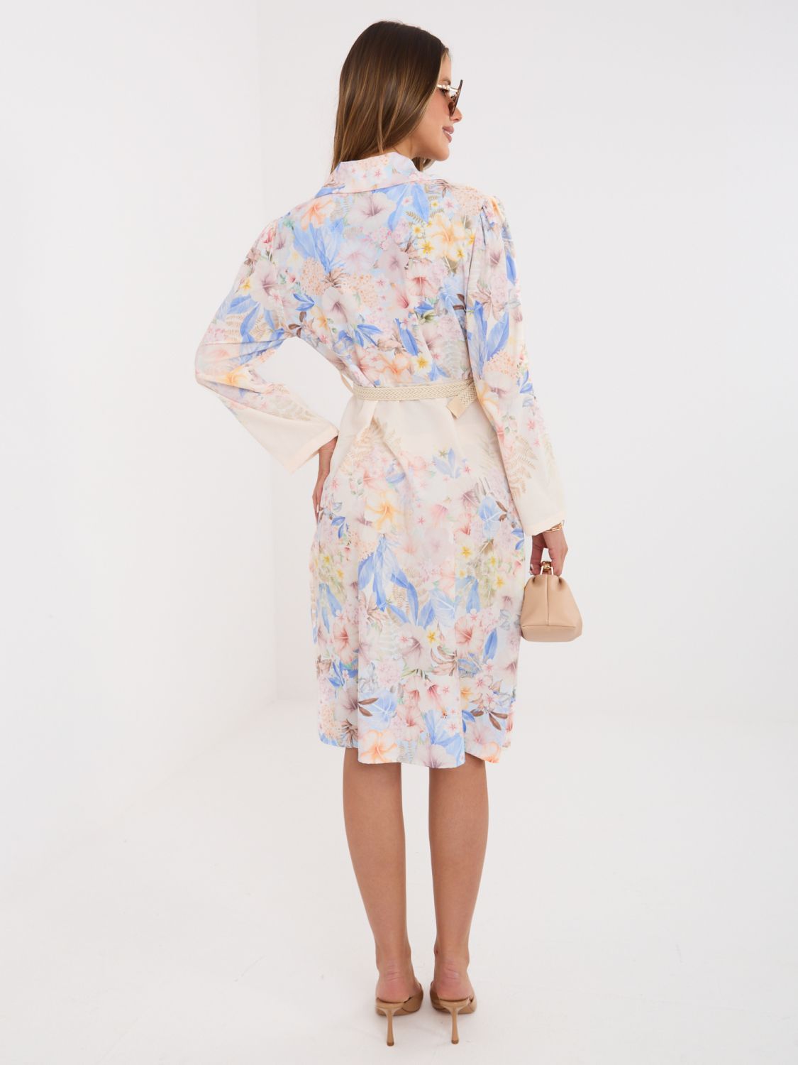 Rochie cămașă albastră cu imprimeu floral și curea