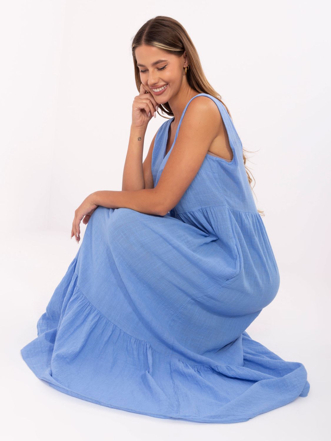 Rochie maxi evazată cu decolteu în V