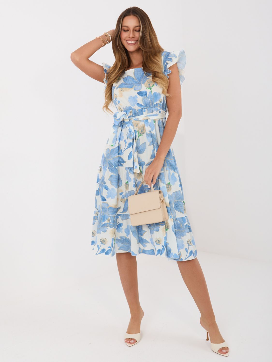 Rochie midi albastră evazată cu curea și volan