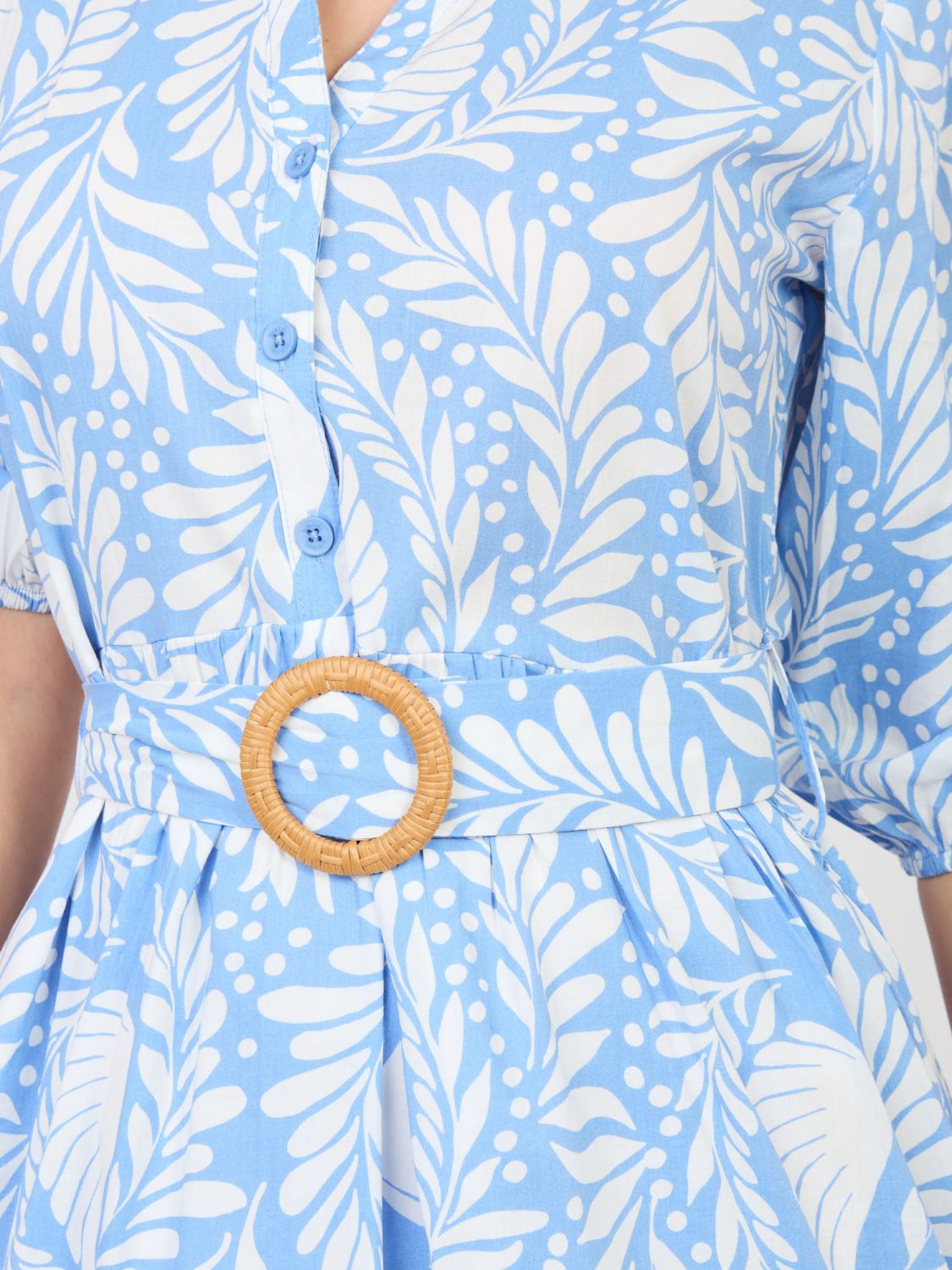 Rochie albastră cu imprimeu și curea