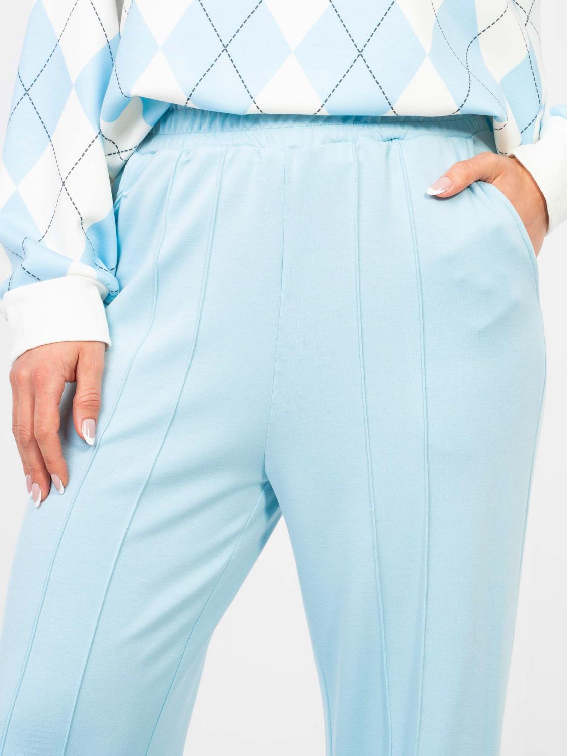 Pantaloni de trening cu croială largă, albastru deschis