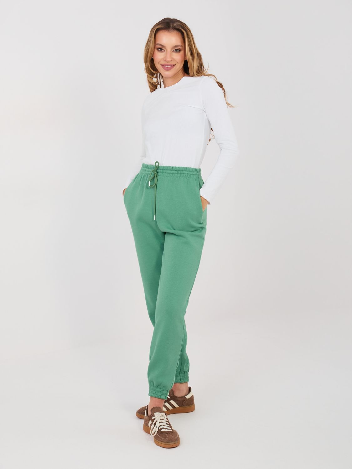 Pantaloni de trening pistachio cu talie înaltă