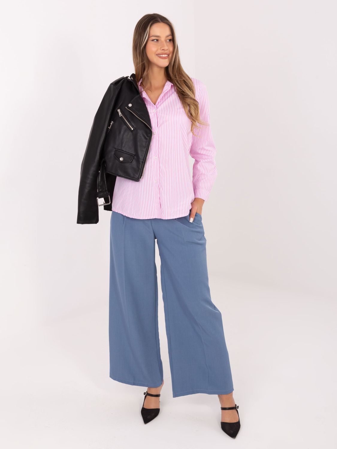 Cămașă roz cu dungi și mâneci lungi