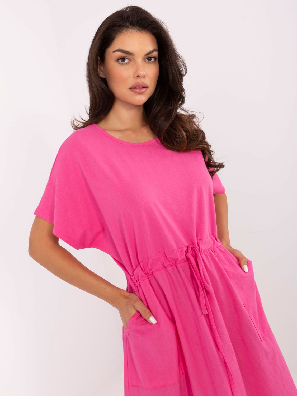 Rochie rozgolită roz cu mâneci scurte