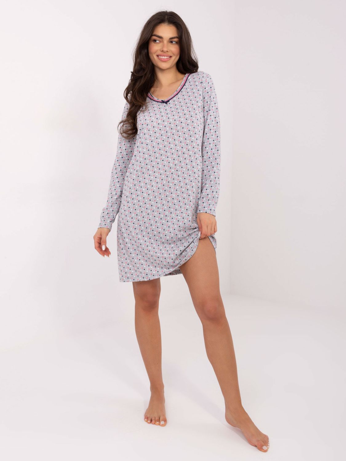 Cămașă de noapte gri cu mâneci lungi și fundiță