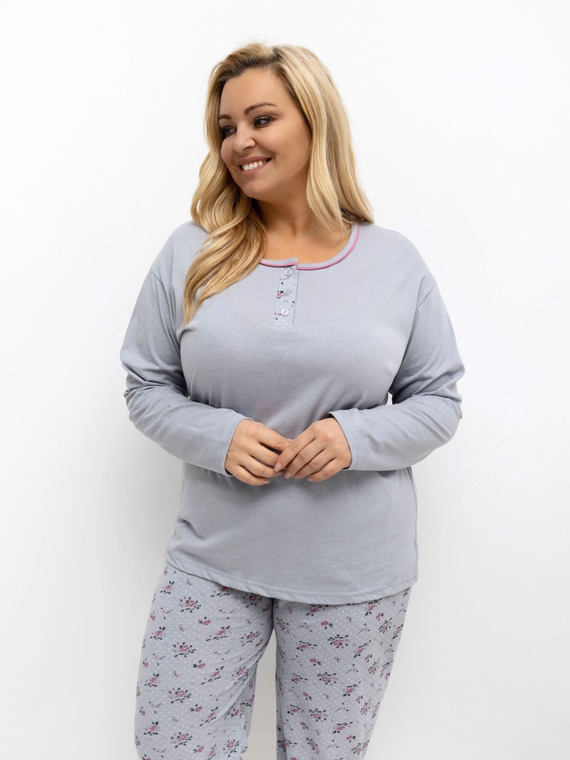 Pijamă damă gri cu model floral și buline