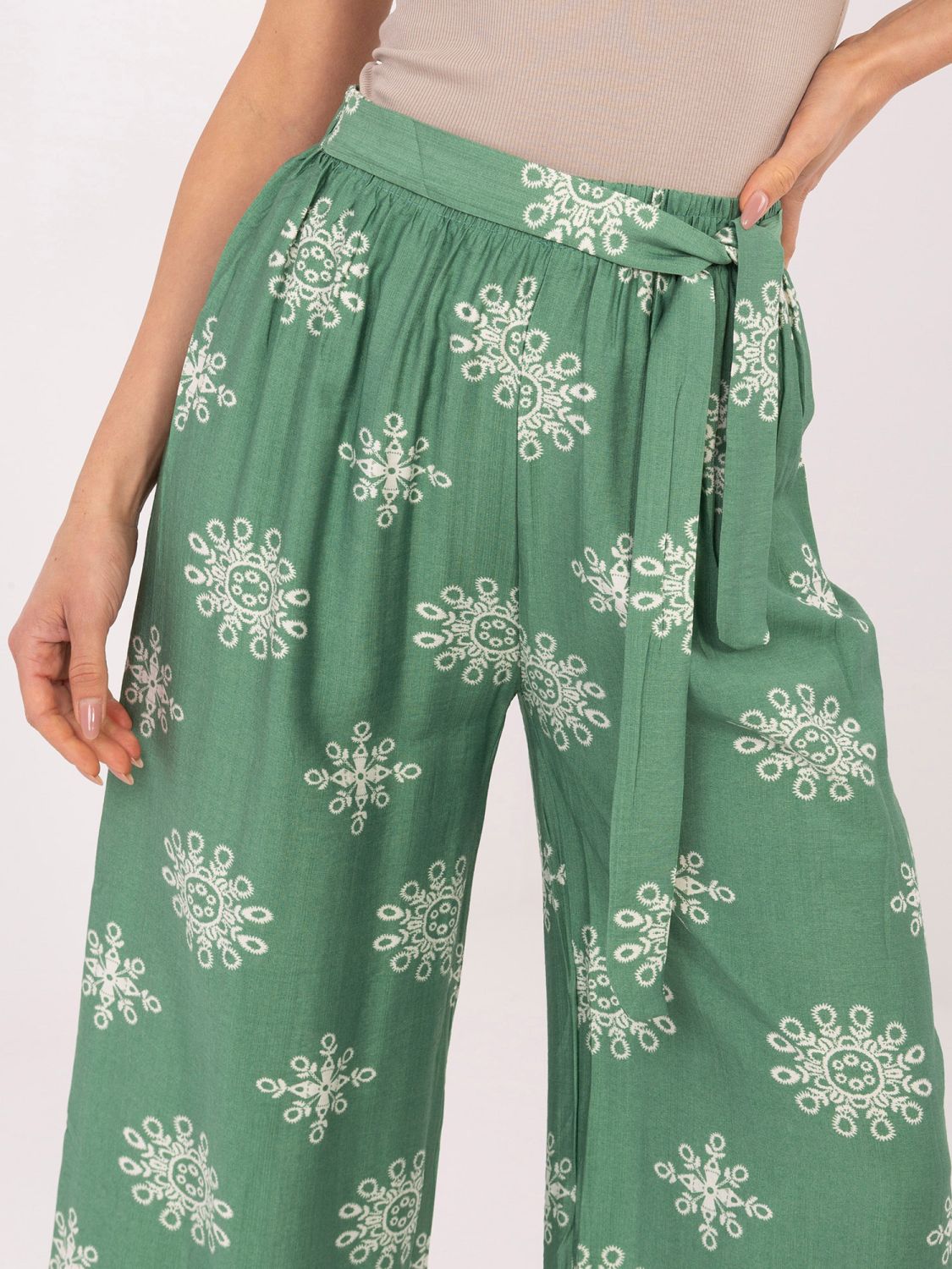 Pantaloni palazzo verzi cu curea