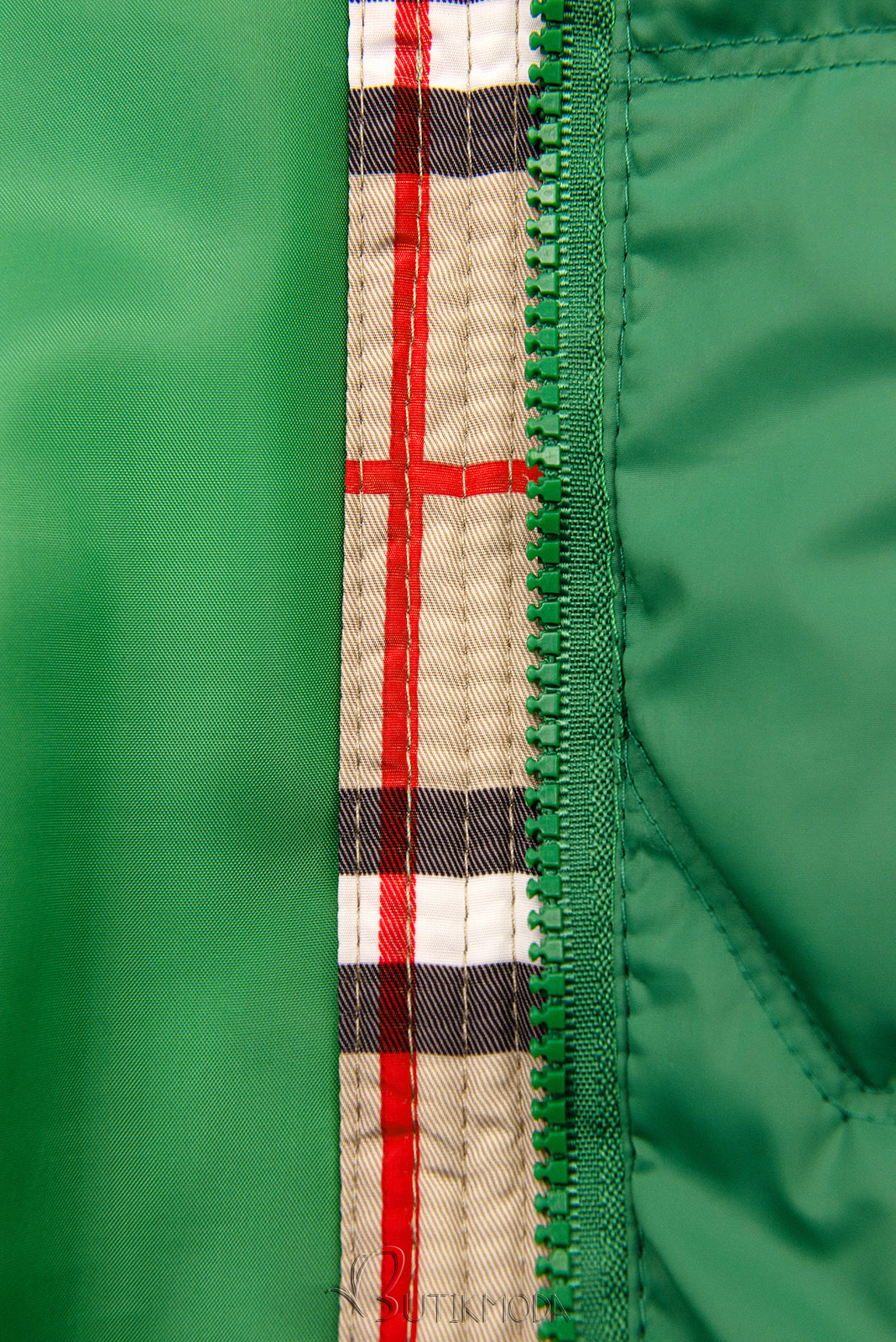 Jachetă de tranziție verde cu bordură în carouri