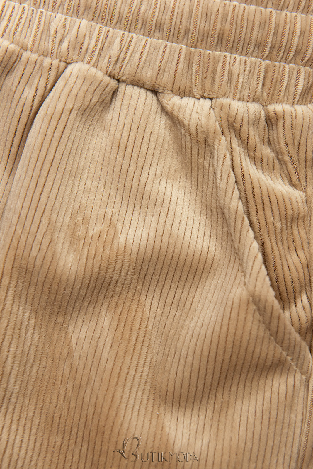 Pantaloni casual maro deschis din catifea reiată